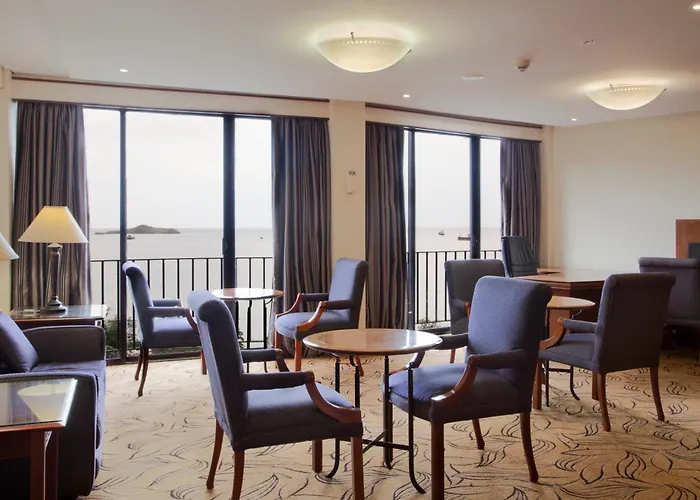 Crown Hotel