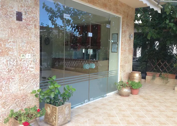 Marvi Hotel