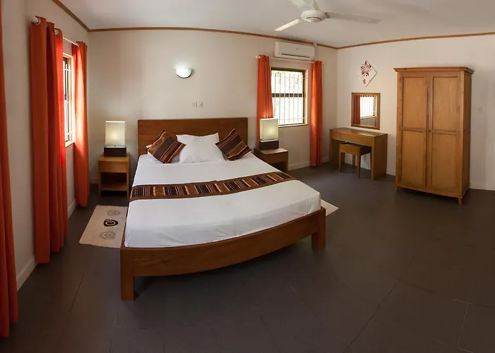 Anse Soleil Beachcomber Hotel And Self Catering