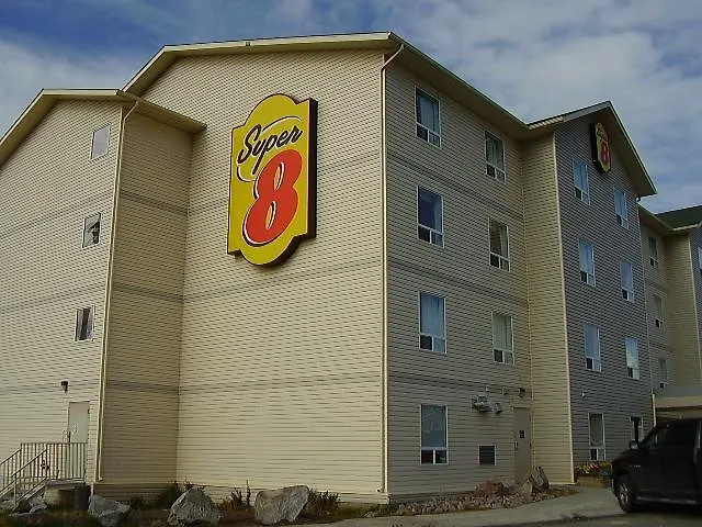 Super 8 By Wyndham Yellowknife