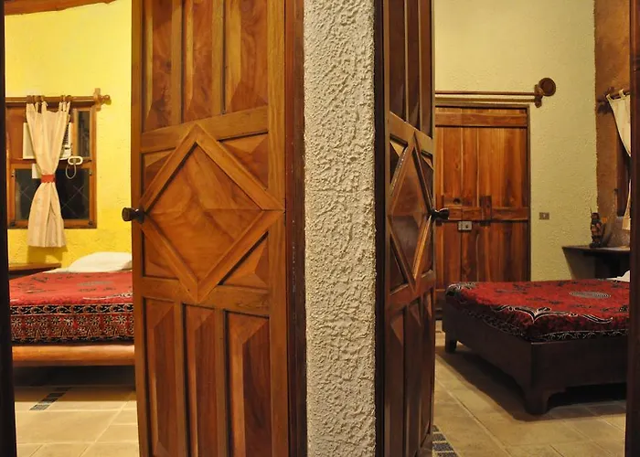 Hacienda La Isla Lodge