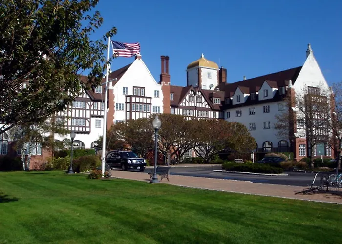 Montauk Manor