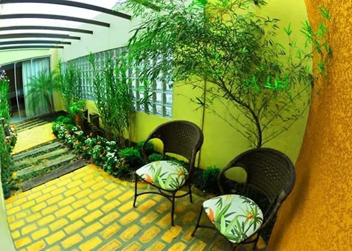 Petry Plaza Hotel