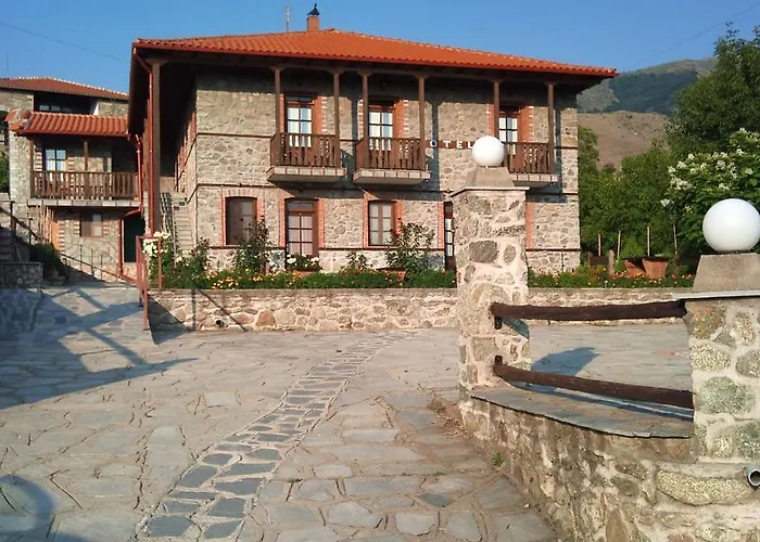 Varnous Hotel
