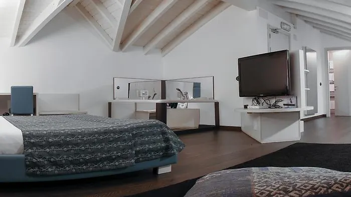 Blu9 Hotel