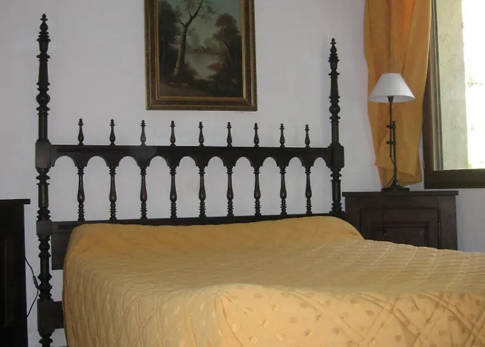 Logis Hotel Le Vieil Amandier