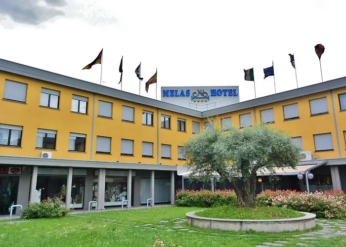 Melas Hotel