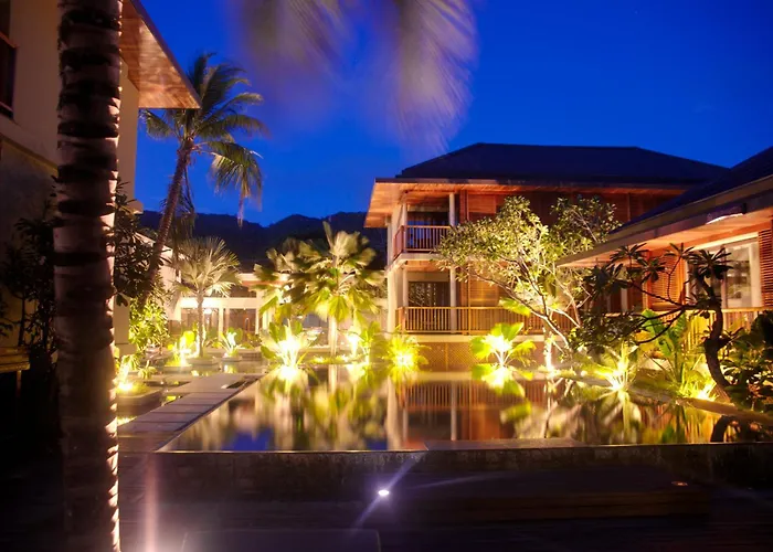Dhevatara Beach Hotel