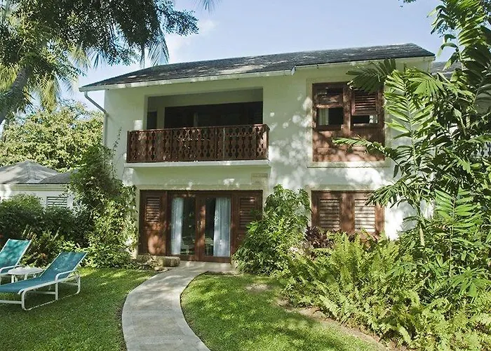 Settlers Beach Hotel