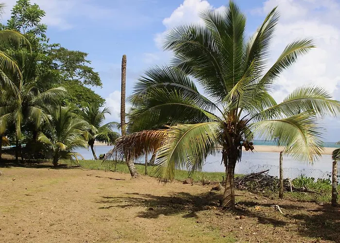 Acajou Hotel