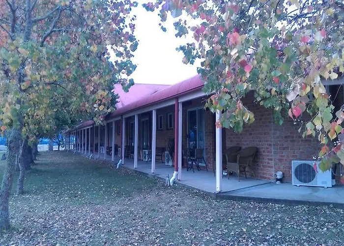 Gloucester Country Lodge Motel