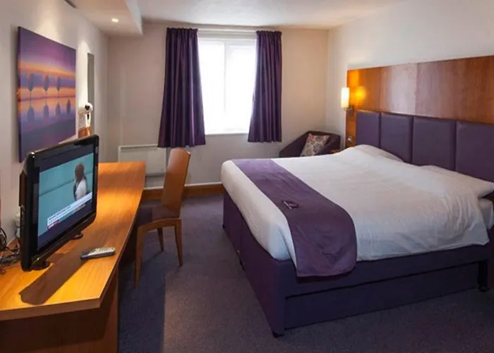 Premier Inn Halifax South
