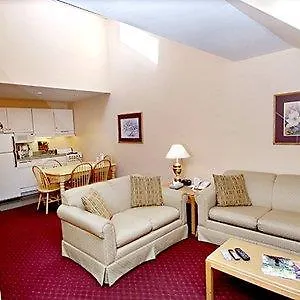 Attitash Grand Summit Hotel
