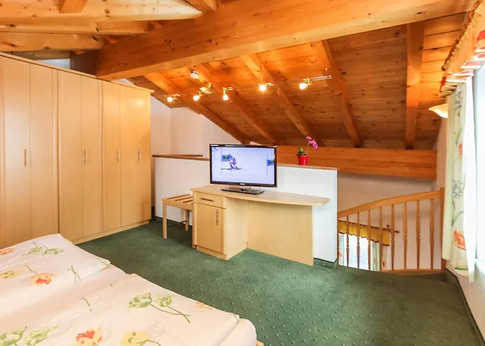 Alpenhotel Tauernstueberl