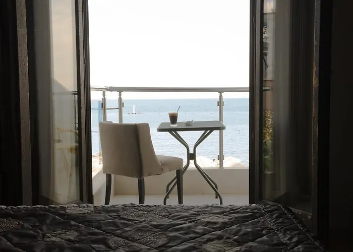 Mistral Hotel