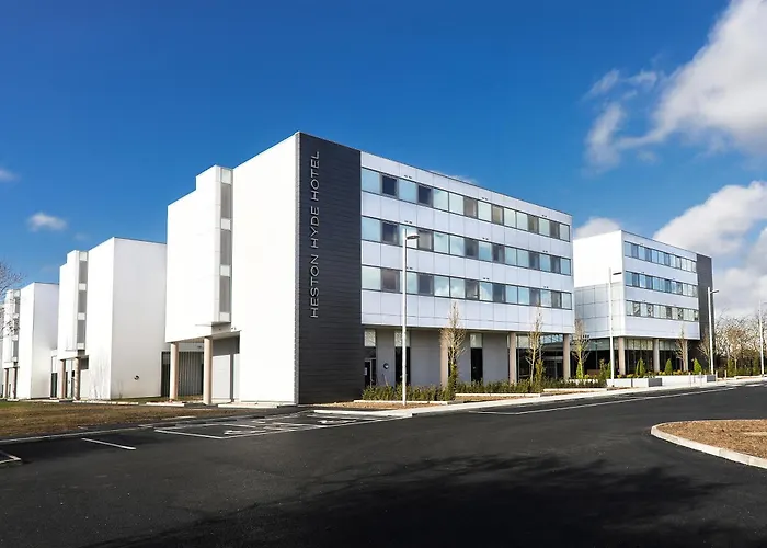 Heston Hyde Hotel
