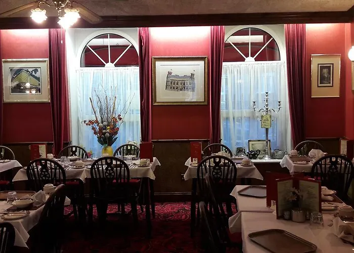 Mornington Hotel