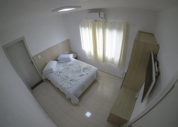 Hotel Dove
