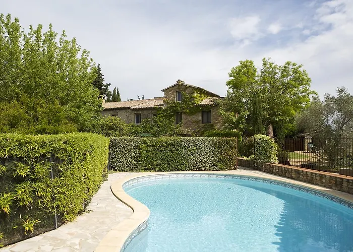 Le Mas Des Aigras - Hotel & Restaurant De Charme En Provence