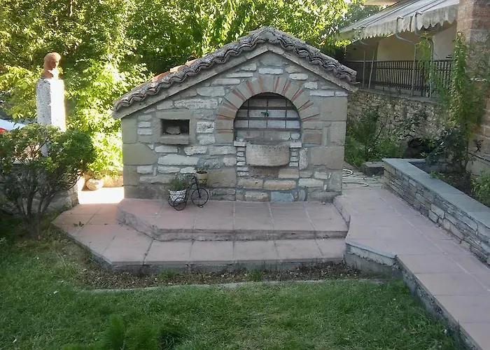 Nefeli Hotel