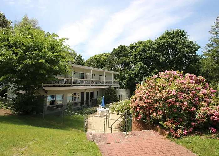 Governor Prence Inn