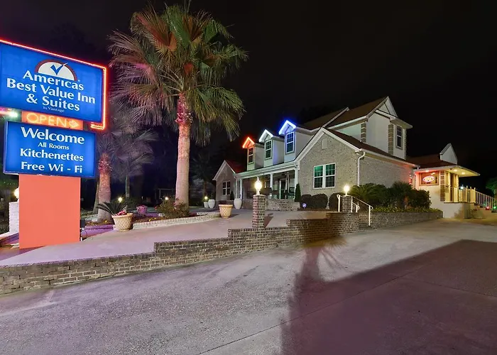American Inn & Suites - Savannah / Garden City