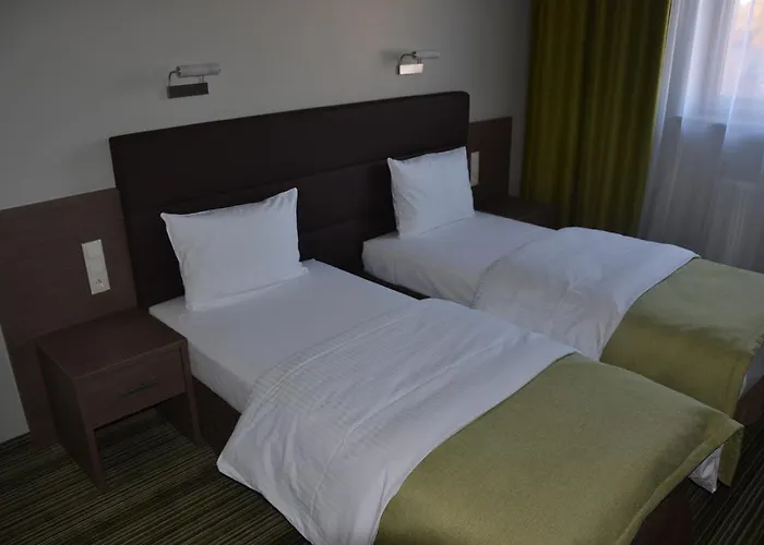 Hotel Pod Debem