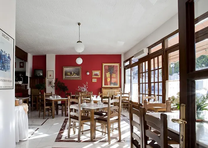 Kouros Hotel