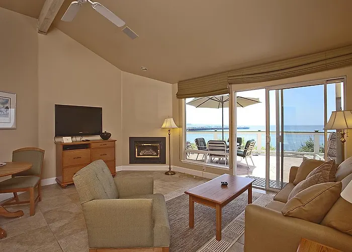 Sea & Sand Inn