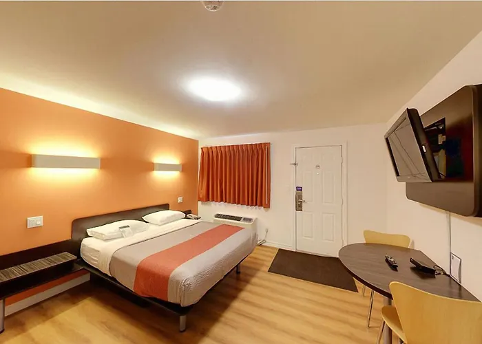 Motel 6-Sudbury, On