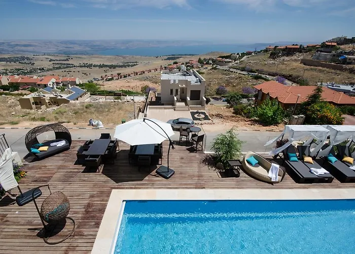 Chateau Glili (Adults Only)