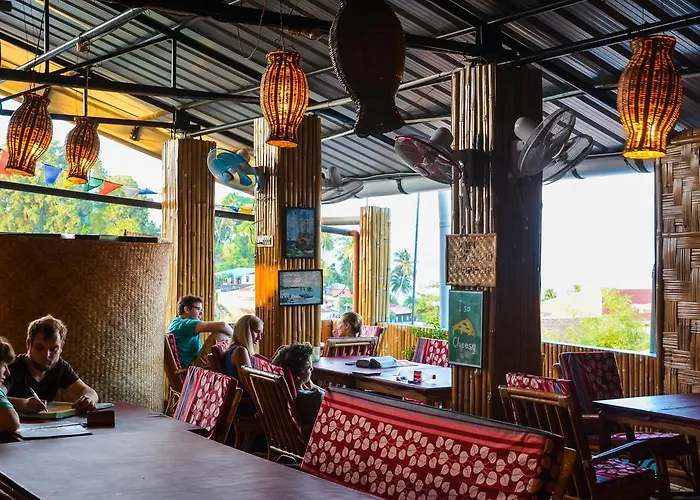 Hotel Lalaji Bayview