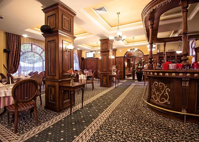Hotel Chinar
