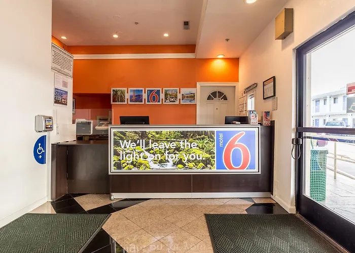 Motel 6 San Rafael, CA