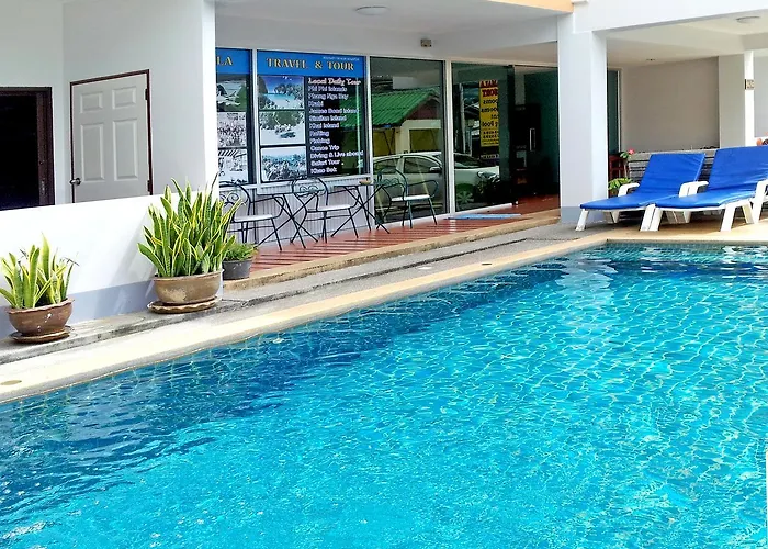 Deng'S Kamala Beach Guesthouse