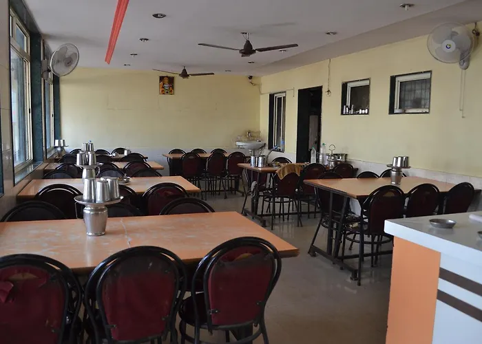 Hotel Sai Vishwa