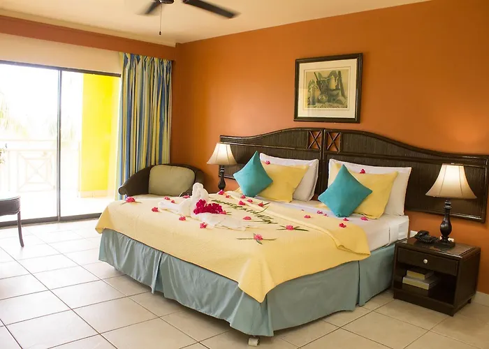 Tropikist Beach Hotel And Resort