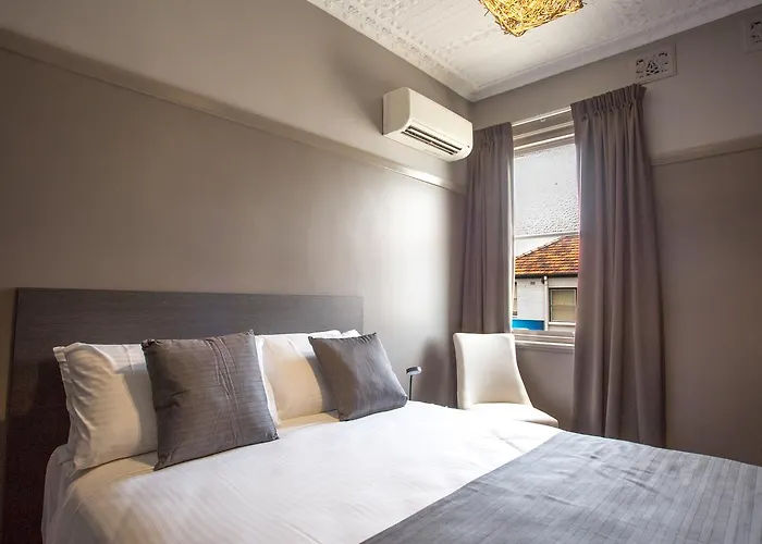 Nags Head Hotel