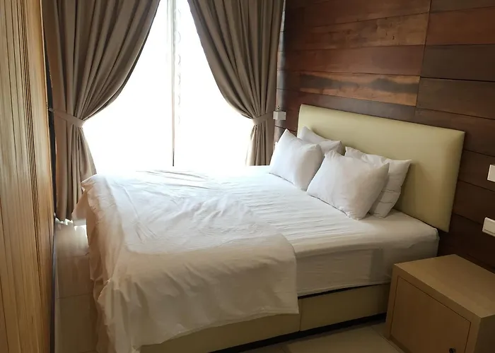 Kluang Container Swimming Pool Hotel