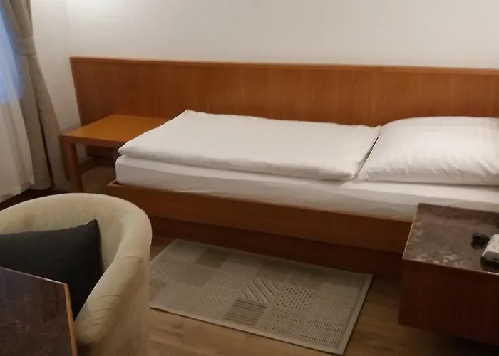 Hotel Garni Altes Wirtshaus Fördergersdorf