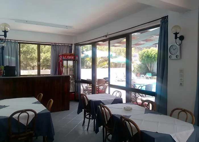 Elvira Hotel