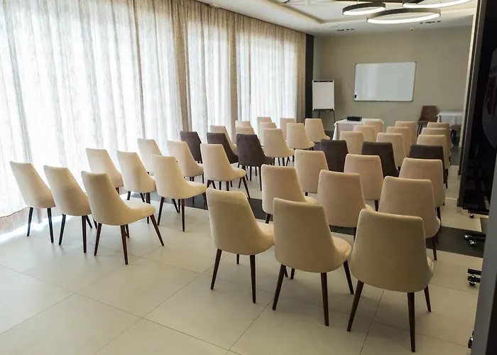 Hotel Ideo Lux