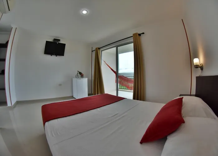 Hotel Montserrat Plaza