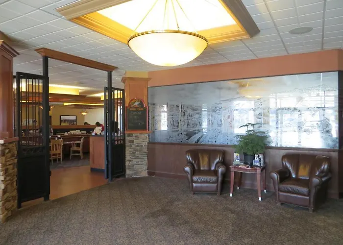 Athabasca Valley Inn & Suites