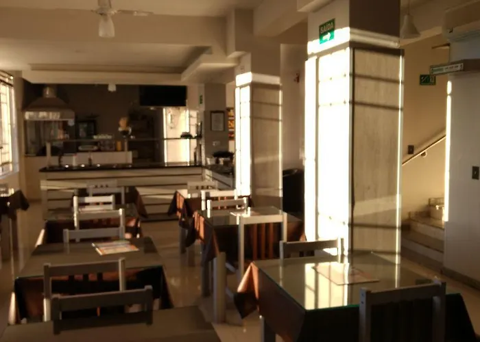 Santa Clara Hotel e Restaurante