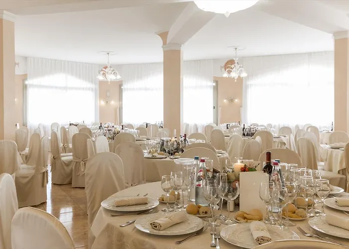Albergo Ristorante La Bussola