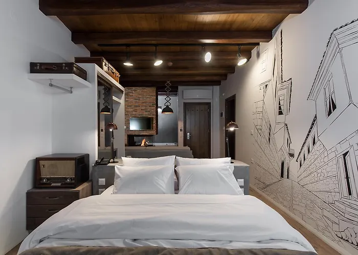 Olganos Vl Luxury Rooms & Suites