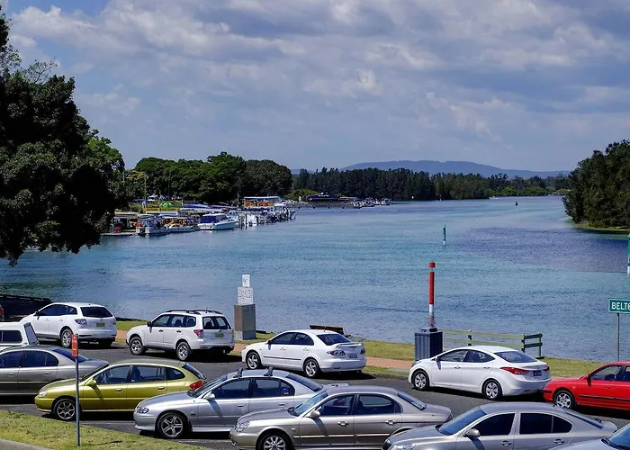 Lakes And Ocean Hotel Forster