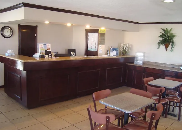 Navasota Inn