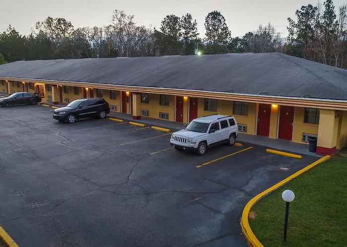 Super 8 By Wyndham Chipley